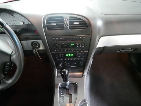 Used 2002 Ford Thunderbird image 10