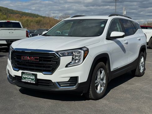 Used 2023 GMC Terrain SLE w/ Driver Convenience Package image 1