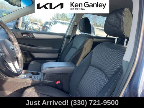 Used 2015 Subaru Outback 2.5i Premium image 11