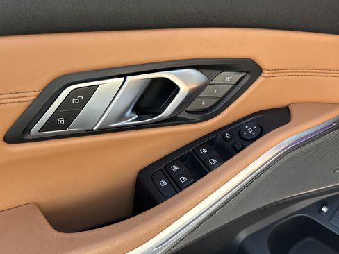 Used 2021 BMW 330e xDrive 330e xDrive w/ Executive Package image 12