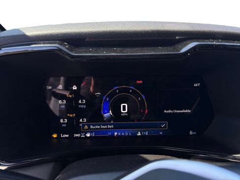 New 2026 Chevrolet Colorado ZR2 w/ Technology Package AWD/4WD image 11