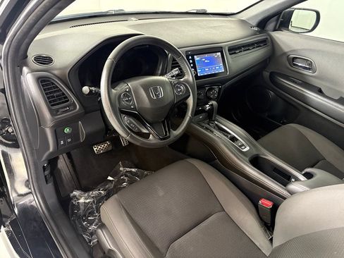 Used 2020 Honda HR-V Sport image 17
