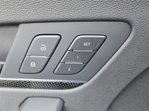 Used 2021 Audi SQ5 Prestige w/ Prestige Package image 19