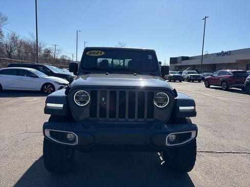 Used 2021 Jeep Gladiator Sport image 2