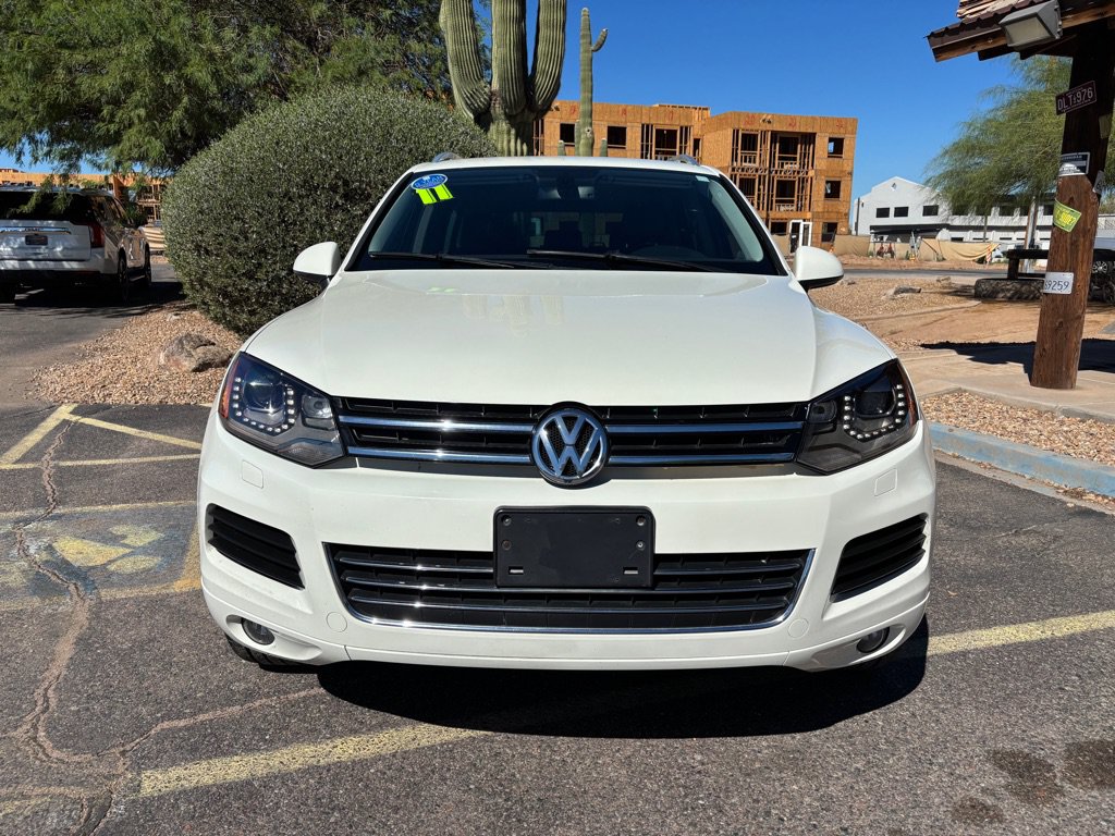 Used 2011 Volkswagen Touareg Sport AWD/4WD image 2