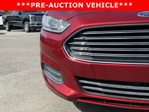 Used 2013 Ford Fusion SE image 9