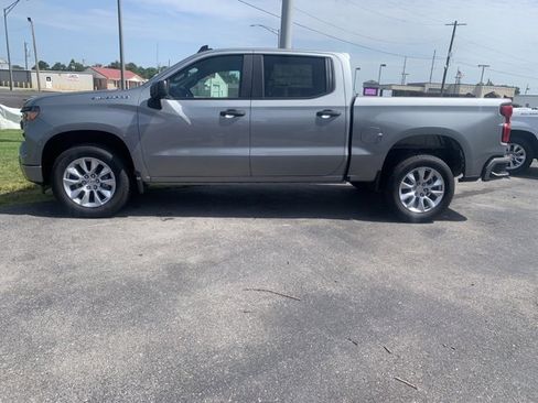 New 2025 Chevrolet Silverado 1500 Custom image 2