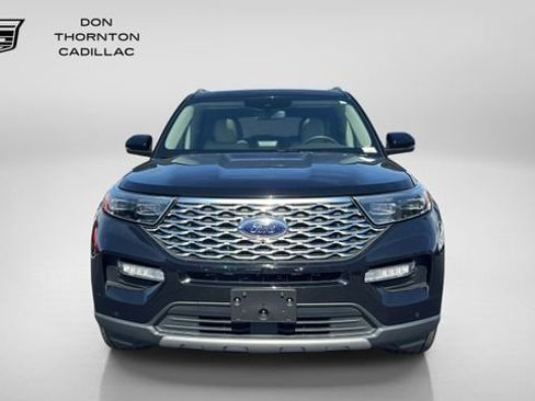 Used 2023 Ford Explorer Platinum w/ Technology Package AWD/4WD image 8