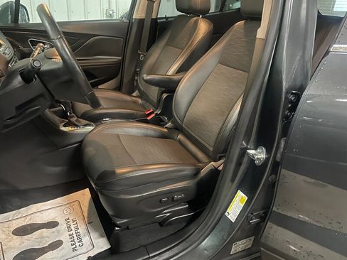 Used 2016 Buick Encore FWD image 17