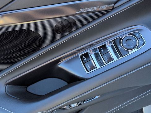 Used 2024 Chevrolet Corvette Stingray Premium Conv w/ Z51 Performance Package image 15