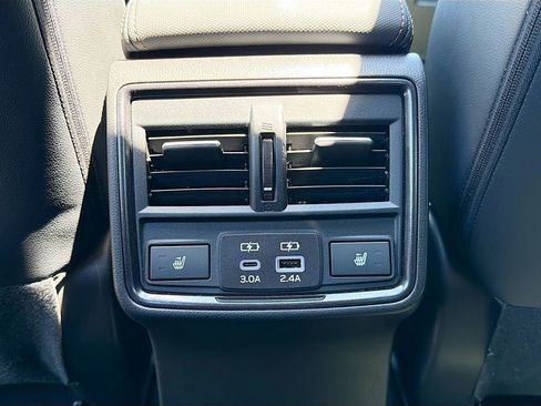 Used 2025 Subaru Forester Touring AWD/4WD image 28