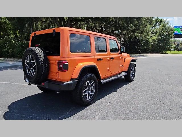 New 2025 Jeep Wrangler Unlimited Sahara AWD/4WD image 32