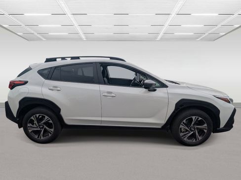 Certified 2024 Subaru Crosstrek 2.0i Premium image 6