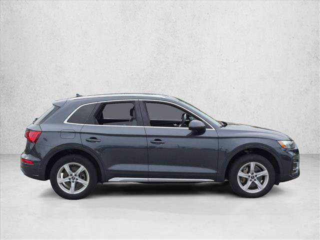 Used 2021 Audi Q5 2.0T Premium w/ Convenience Package AWD/4WD image 4