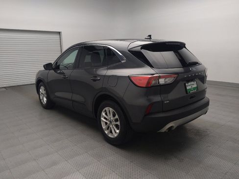 Used 2020 Ford Escape SE image 5