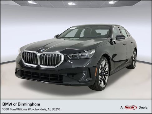 New 2026 BMW 530i w/ Premium Package image 1