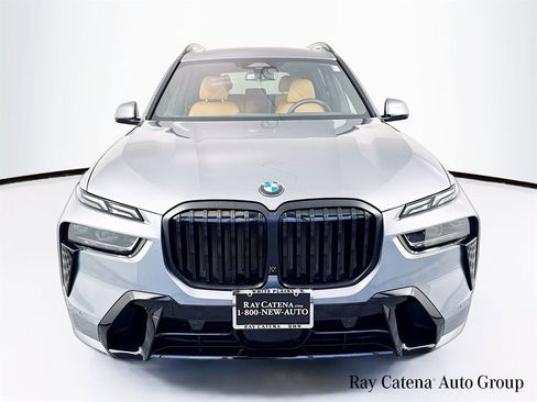 Used 2026 BMW X7 xDrive40i w/ M Sport Package AWD/4WD image 2