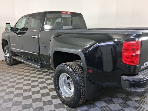 Used 2019 GMC Sierra 3500 Denali w/ Duramax Plus Package image 13