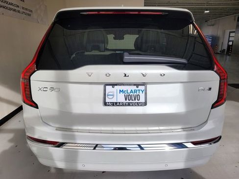 New 2026 Volvo XC90 B6 Plus w/ Protection Package Premier AWD/4WD image 9