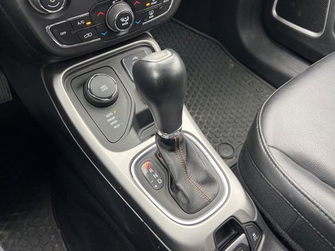 Used 2018 Jeep Compass Latitude w/ Popular Equipment Group image 15