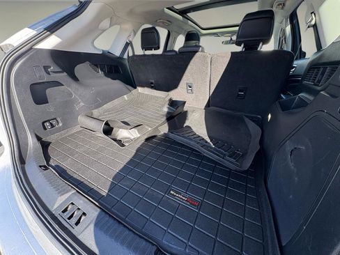 Used 2017 Ford Edge Titanium w/ Equipment Group 301A AWD/4WD image 37