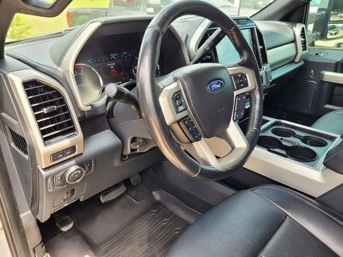 Used 2022 Ford F350 Lariat w/ Lariat Value Package AWD/4WD image 16