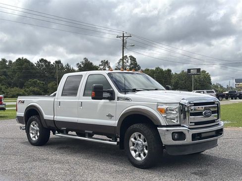 Used 2016 Ford F250 Lariat w/ Lariat Ultimate Package AWD/4WD image 7