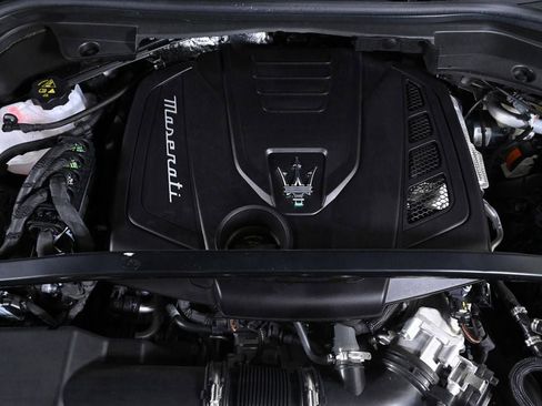 Used 2025 Maserati Grecale GT AWD/4WD image 23