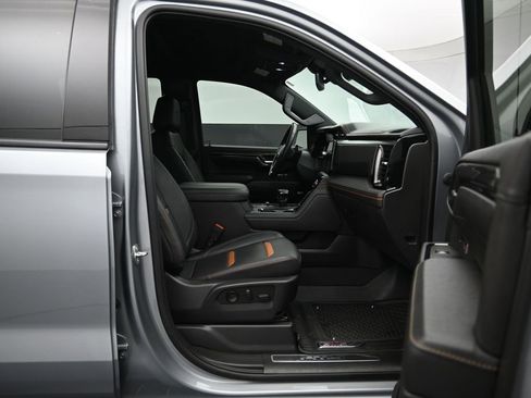 Used 2023 GMC Sierra 1500 AT4 w/ AT4 Premium Package AWD/4WD image 29
