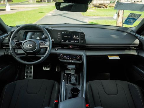 New 2026 Hyundai Elantra Sport FWD image 12