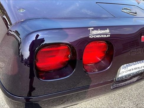 Used 1992 Chevrolet Corvette Convertible RWD image 17
