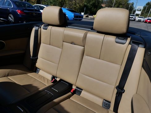 Used 2013 BMW M3 Convertible image 42