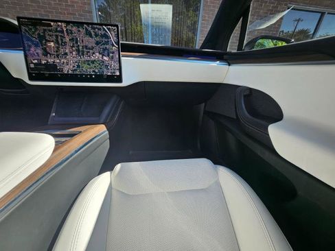 Used 2023 Tesla Model X image 51