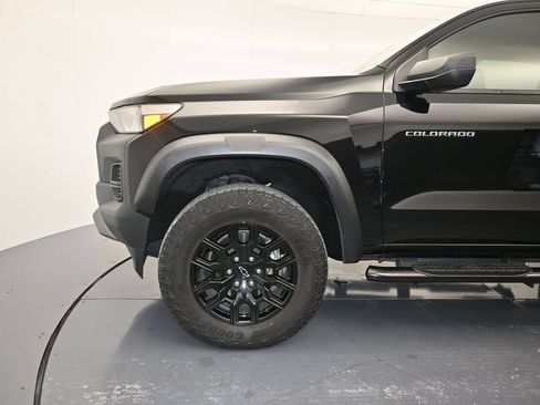Used 2024 Chevrolet Colorado Trail Boss w/ Advanced Trailering Package AWD/4WD image 9