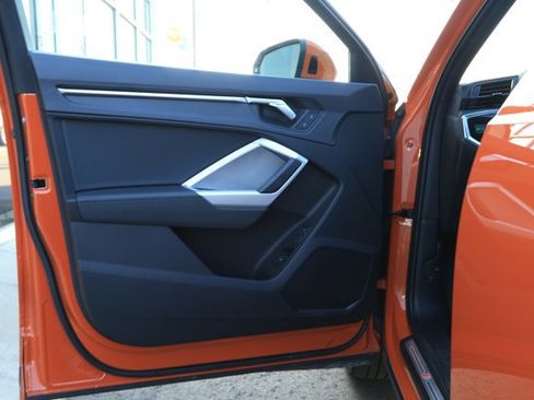 Used 2024 Audi Q3 2.0T Premium image 25