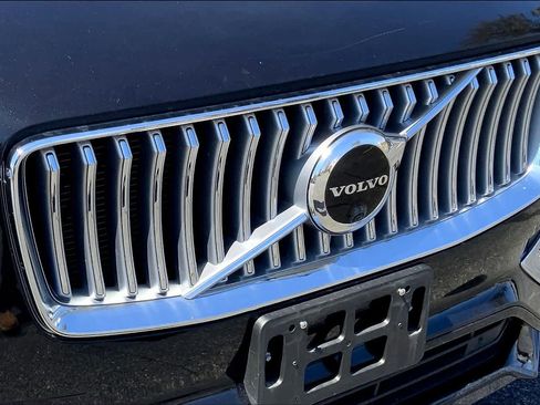 Certified 2023 Volvo XC90 B6 Plus w/ Protection Package image 28