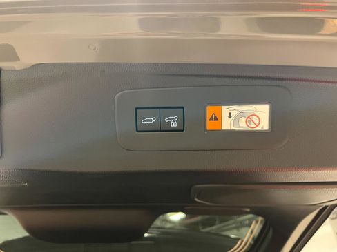 Used 2026 Lexus GX 550 w/ Cold Area Package image 37