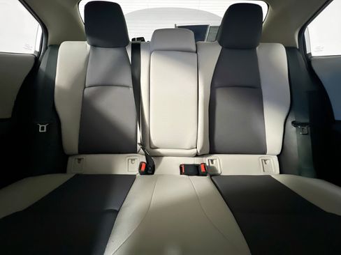 Used 2023 Toyota Corolla LE image 32