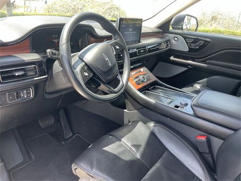 Used 2021 Lincoln Aviator Reserve w/ Equipment Group 202A image 10