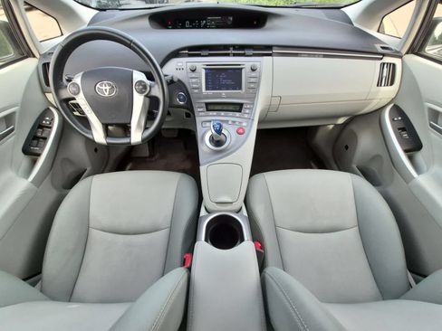Used 2013 Toyota Prius Four FWD image 15