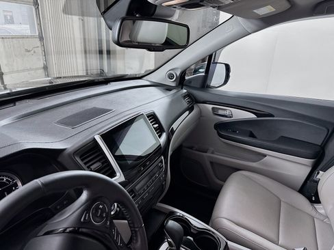 Used 2019 Honda Ridgeline RTL-E image 6
