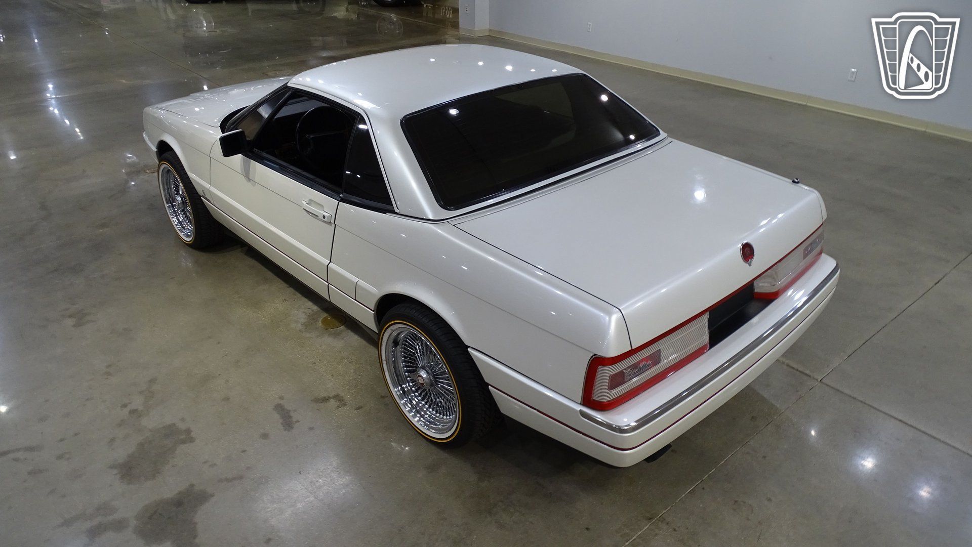 Used 1991 Cadillac Allante FWD image 8