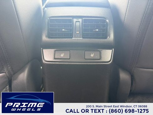Used 2015 Subaru Outback 2.5i Limited AWD/4WD image 18