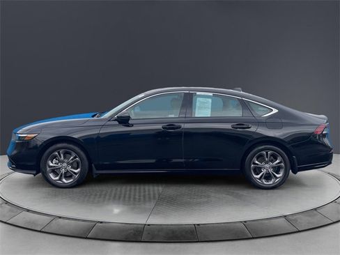 Certified 2023 Honda Accord EX-L image 2