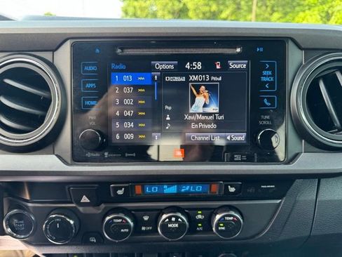 Used 2019 Toyota Tacoma TRD Off-Road AWD/4WD image 30