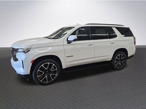 Used 2022 Chevrolet Tahoe RST w/ Sport Performance Package RWD image 2