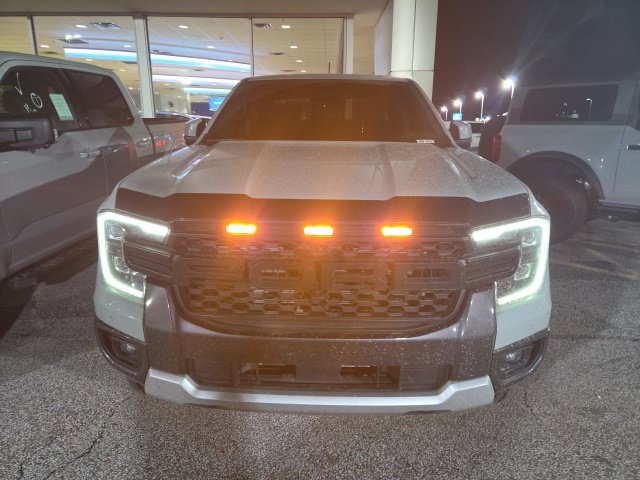 Used 2024 Ford Ranger Lariat w/ Trailer Tow Package AWD/4WD image 2