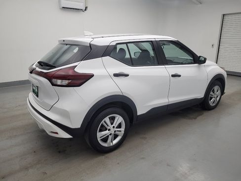 Used 2022 Nissan Kicks S FWD image 10