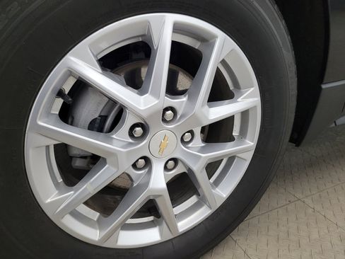 Used 2023 Chevrolet Equinox LT image 31