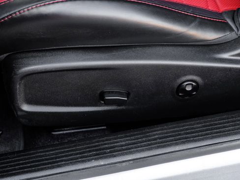 Used 2016 Dodge Challenger R/T Plus image 39